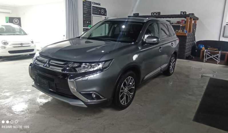 MITS.OUTLANDER 2.2 DI-D 4WD CVT 7M INSTYLE full