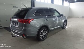 MITS.OUTLANDER 2.2 DI-D 4WD CVT 7M INSTYLE full