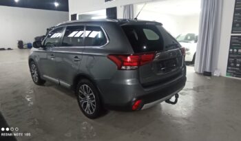 MITS.OUTLANDER 2.2 DI-D 4WD CVT 7M INSTYLE full