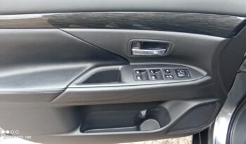 MITS.OUTLANDER 2.2 DI-D 4WD CVT 7M INSTYLE full