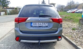 MITS.OUTLANDER 2.2 DI-D 4WD CVT 7M INSTYLE full