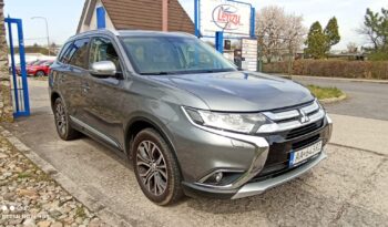 MITS.OUTLANDER 2.2 DI-D 4WD CVT 7M INSTYLE full