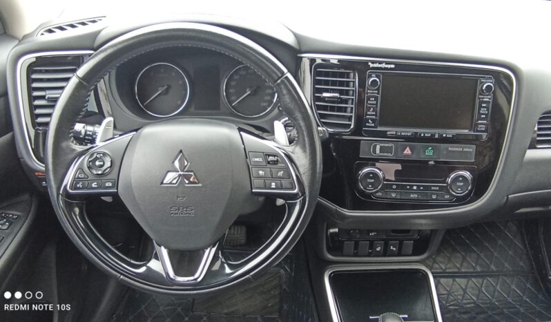 MITS.OUTLANDER 2.0 MIVEC 4WD CVT 7M INSTYLE full