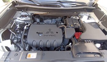 MITS.OUTLANDER 2.0 MIVEC 4WD CVT SPIRIT full