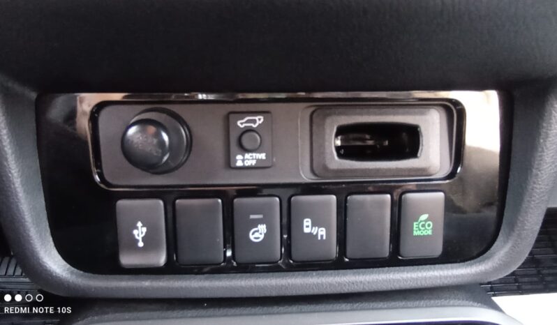 MITS.OUTLANDER 2.0 MIVEC 4WD CVT SPIRIT full