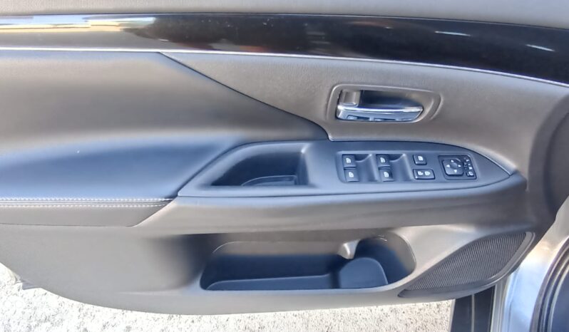 MITS.OUTLANDER 2.0 MIVEC 4WD CVT SPIRIT full