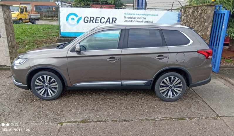MITS.OUTLANDER 2.0 MIVEC 2WD CVT FACELIFT full