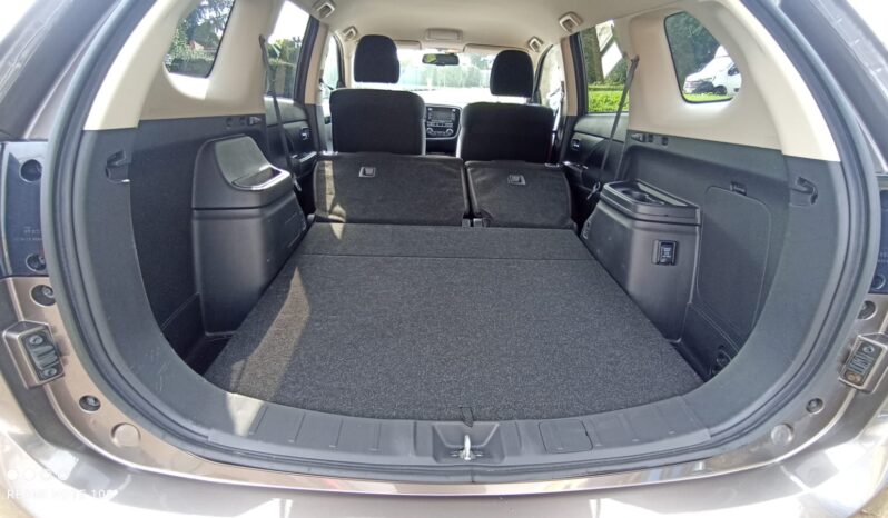 MITS.OUTLANDER 2.0 MIVEC 2WD CVT FACELIFT full