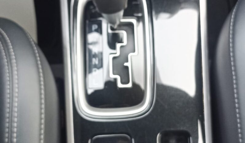 MITS.OUTLANDER 2.0 MIVEC 4WD CVT SPIRIT FACELIFT full