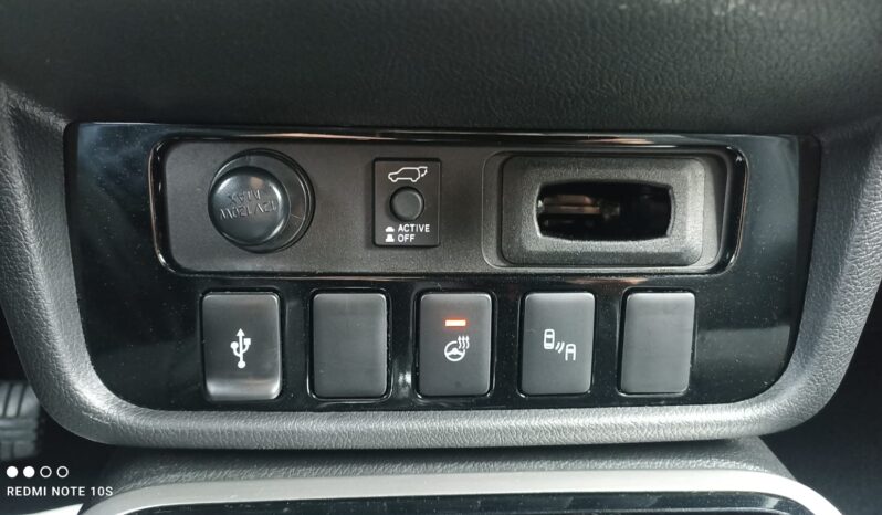 MITS.OUTLANDER 2.0 MIVEC 4WD CVT SPIRIT FACELIFT full