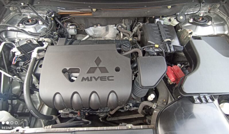 MITS.OUTLANDER 2.0 MIVEC 4WD CVT SPIRIT FACELIFT full