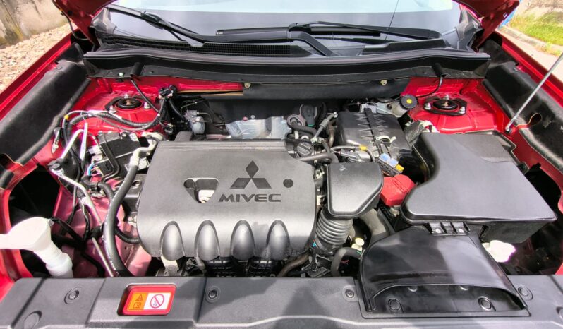 MITS. OUTLANDER 2.0 MIVEC 4WD CVT EDITION 100 full
