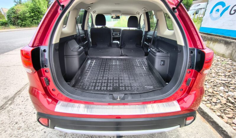 MITS. OUTLANDER 2.0 MIVEC 4WD CVT EDITION 100 full