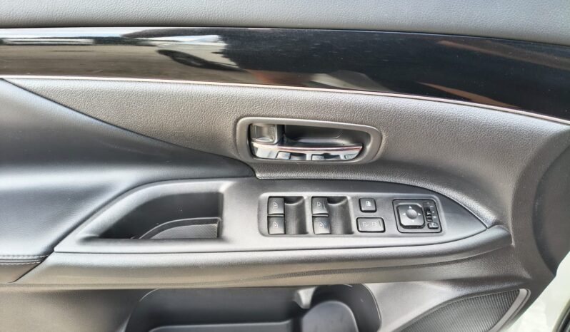 MITS.OUTLANDER 2.0 MIVEC 4WD CVT SPIRIT FACELIFT full