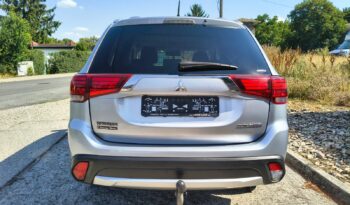 MITS. OUTLANDER 2.0 MIVEC 4WD CVT full