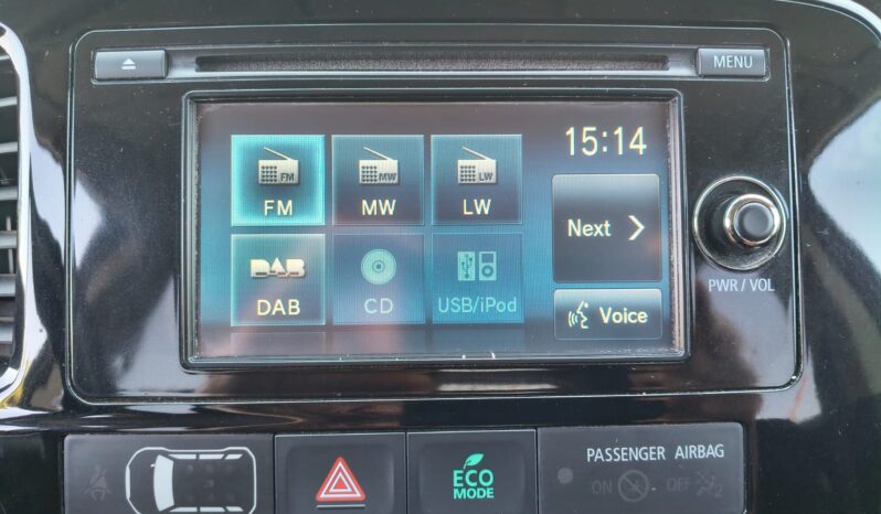 MITS. OUTLANDER 2.0 MIVEC 4WD CVT full