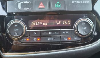 MITS. OUTLANDER 2.0 MIVEC 4WD CVT full