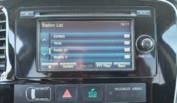 MITS. OUTLANDER 2.0 MIVEC 4WD CVT full